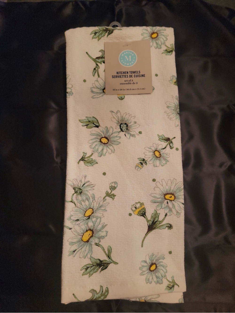 Martha Stewart White and Sage Kitchen Towel Set w/ Yellow and Green Daisy Print